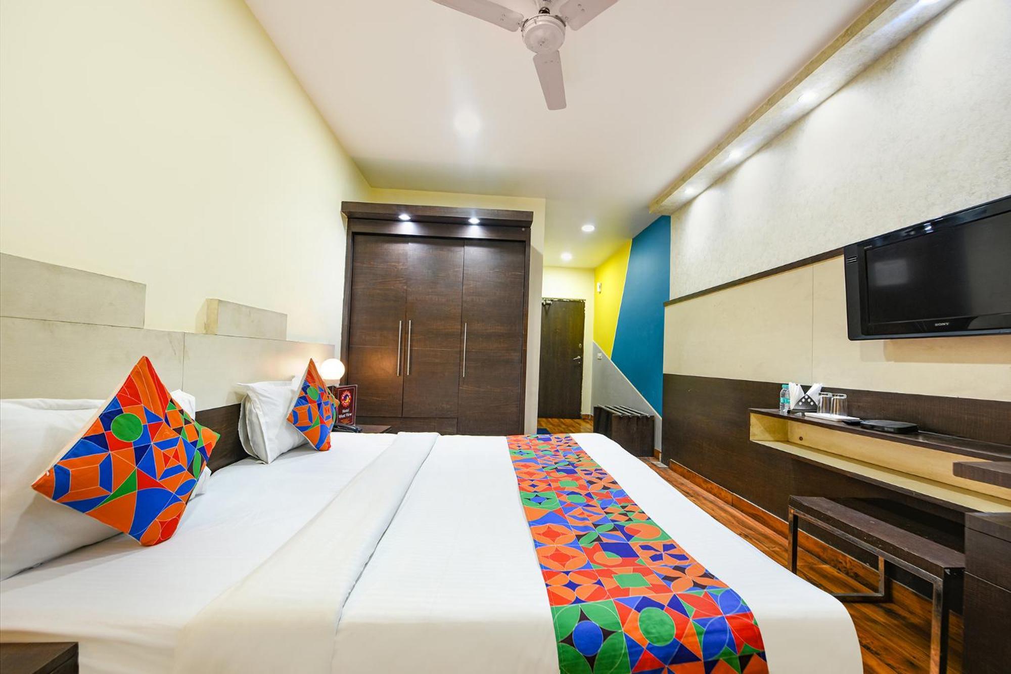 OYO 10887 Hotel West View Ghaziabad Exterior foto